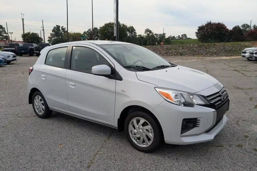 2024 Mitsubishi Mirage LE photo 1