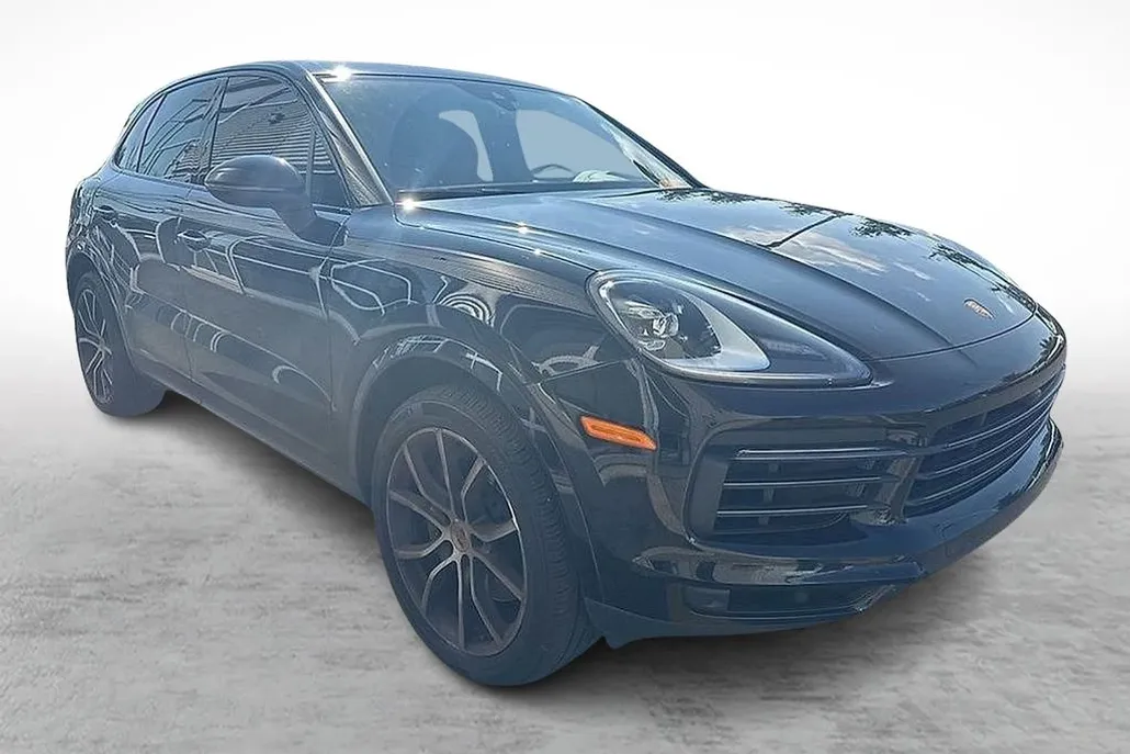 2023 Porsche Cayenne Platinum Edition photo 1