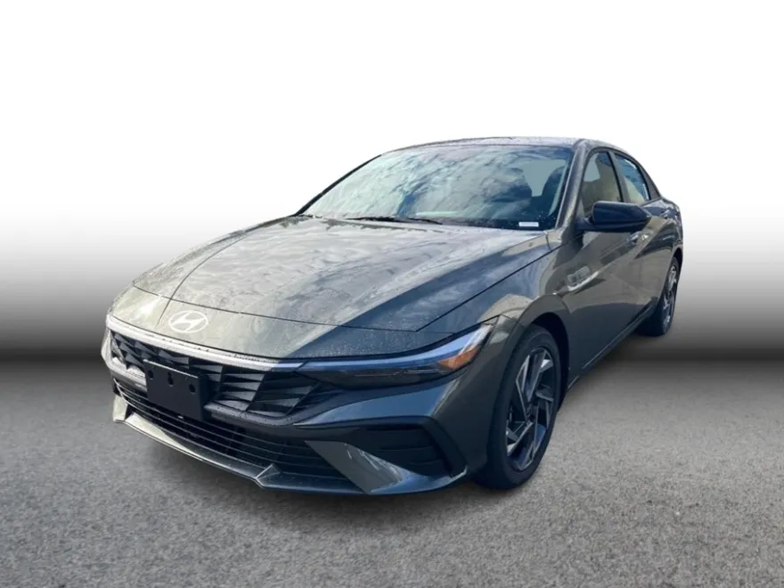 2025 Hyundai Elantra SEL Sport photo 1