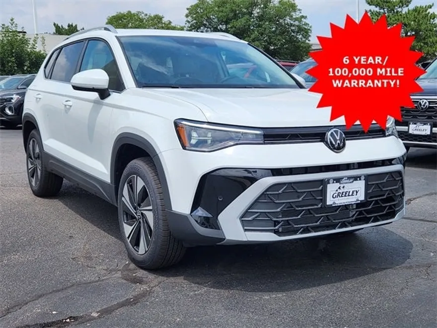 2025 Volkswagen Taos SE photo 1