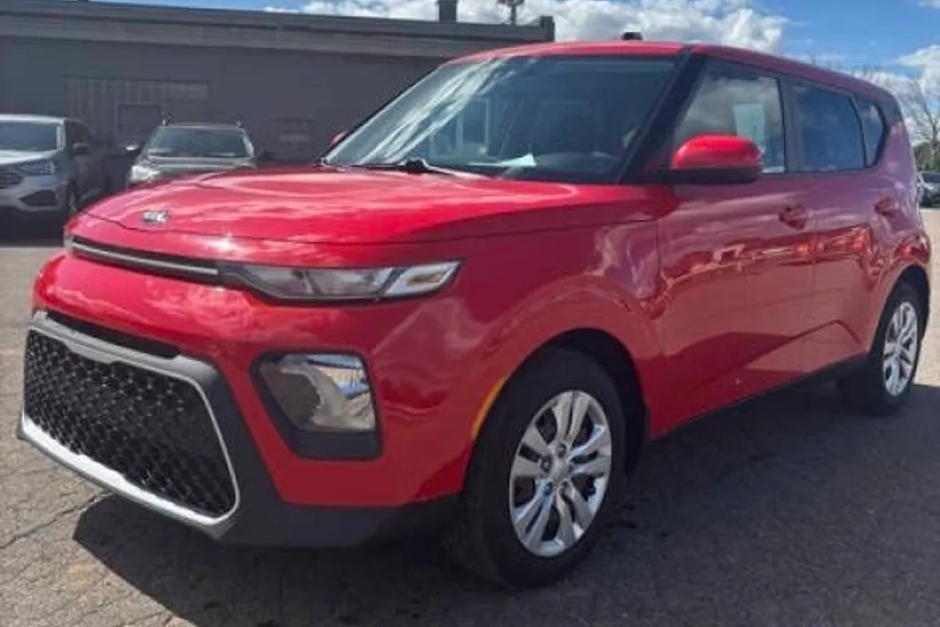 2020 Kia Soul LX photo 1