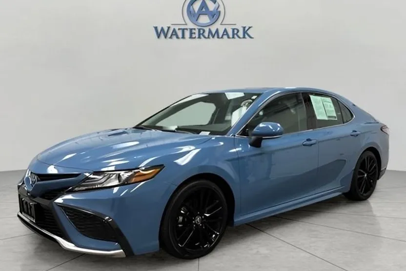 2024 Toyota Camry Hybrid XSE photo 1