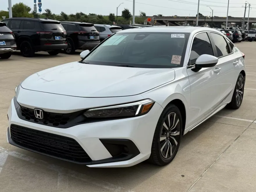 2024 Honda Civic EX-L photo 1