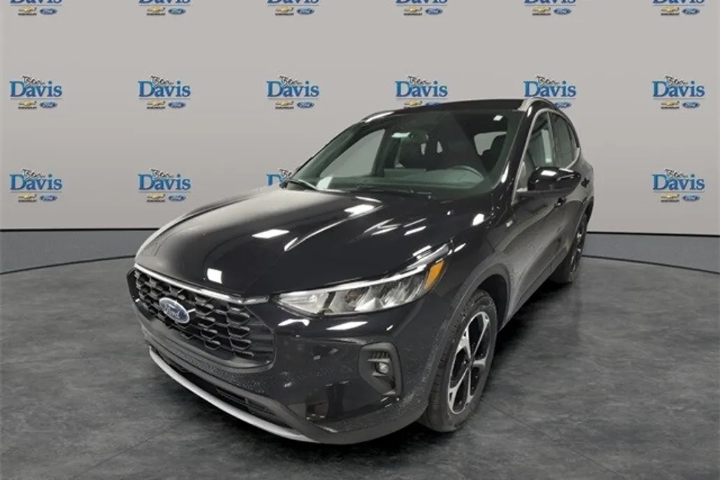 2025 Ford Escape ST-Line Select photo 1