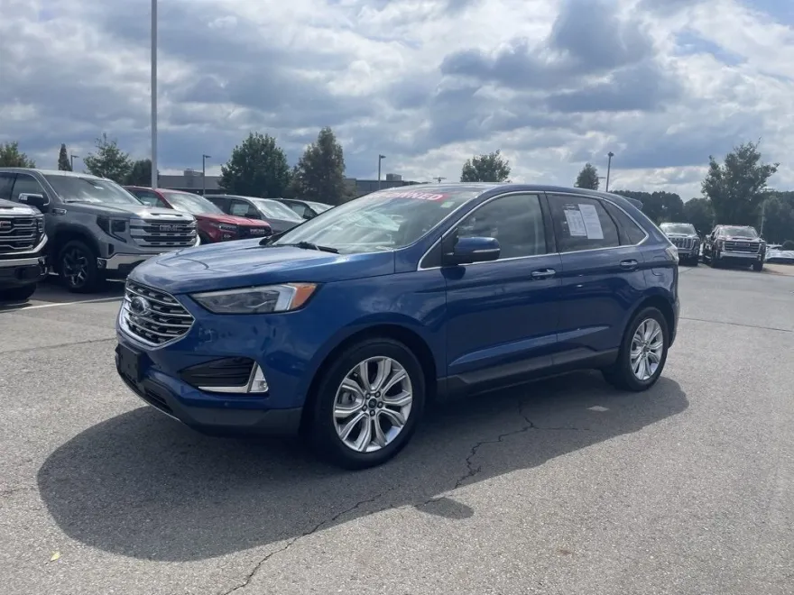 2020 Ford Edge Titanium photo 1