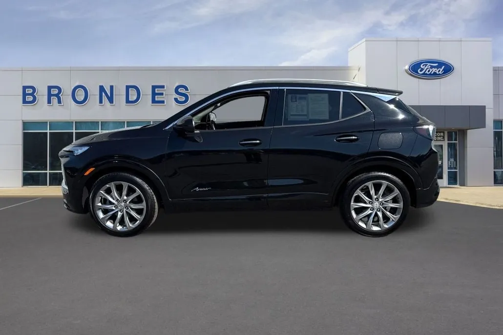 2025 Buick Encore GX Avenir photo 1