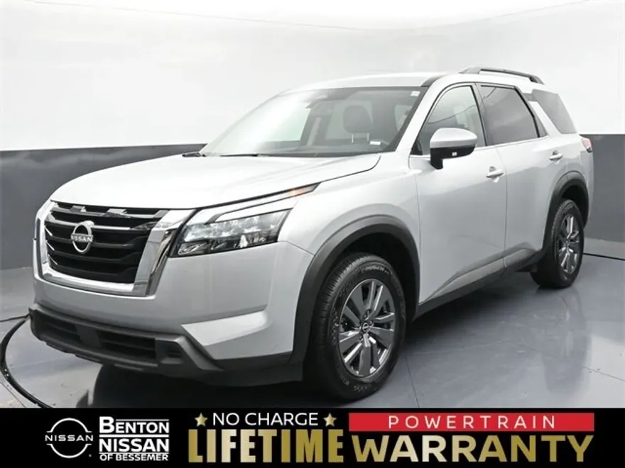 2025 Nissan Pathfinder SV photo 1