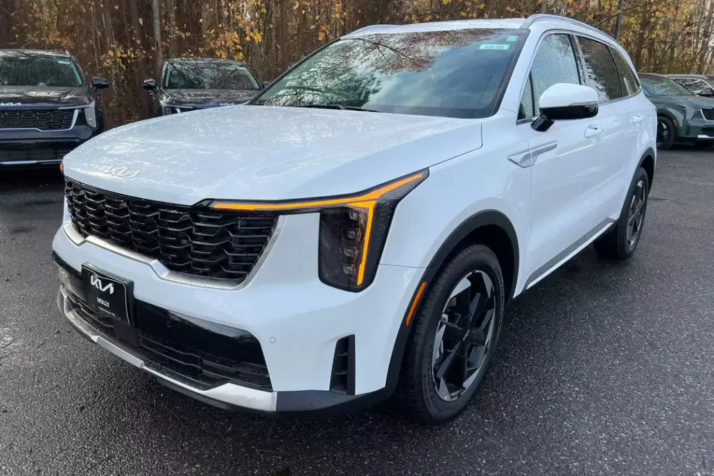 2025 Kia Sorento Hybrid EX photo 1