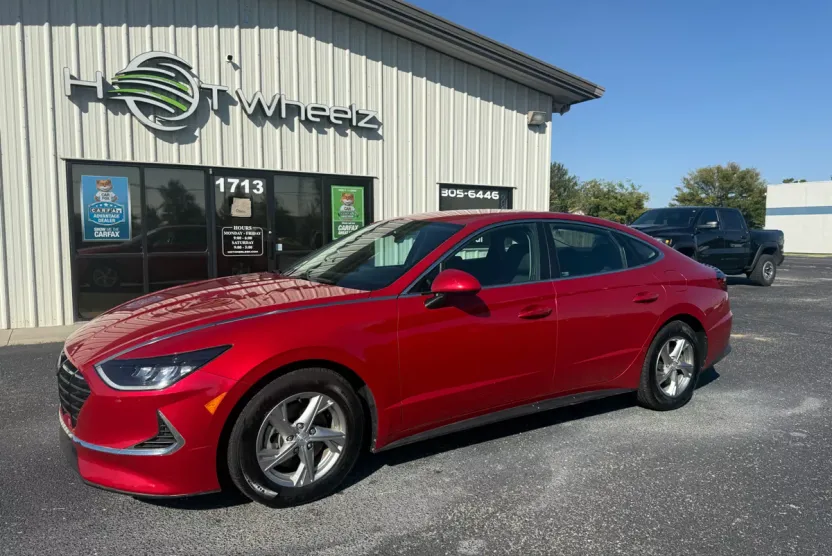 2021 Hyundai Sonata SE photo 1