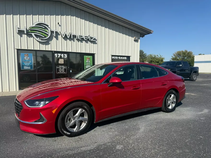 2021 Hyundai Sonata SE photo 1