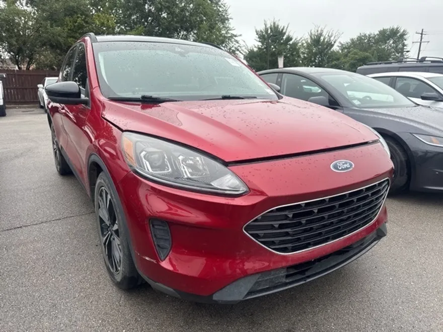 2021 Ford Escape SE photo 1