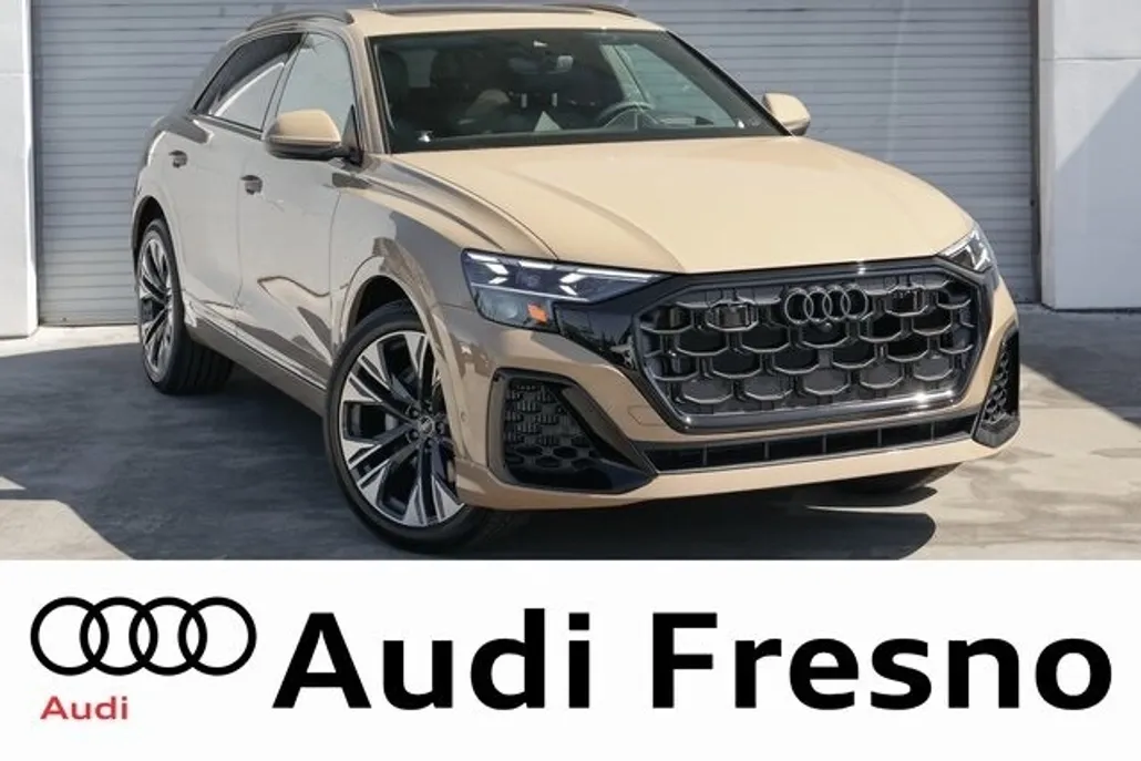 2024 Audi Q8 55 Prestige photo 1