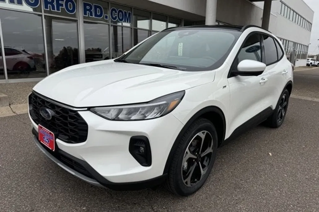 2025 Ford Escape ST-Line Select photo 1