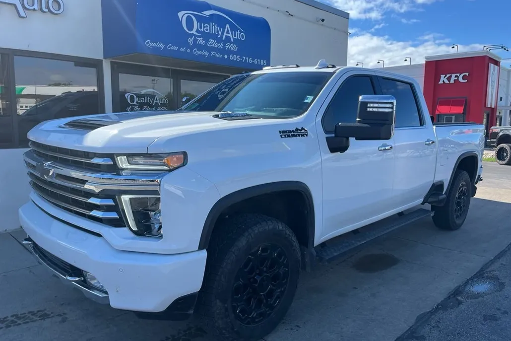 2021 Chevrolet Silverado High Country photo 1
