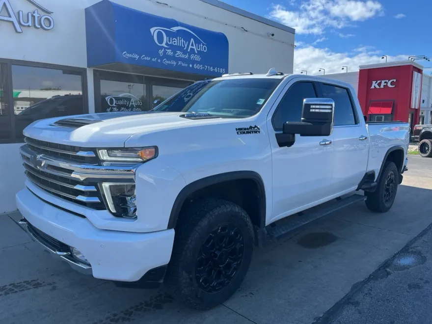 2021 Chevrolet Silverado High Country photo 1