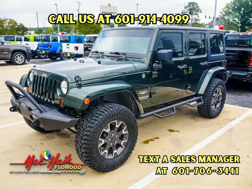 2011 Jeep Wrangler Unlimited Sahara photo 1