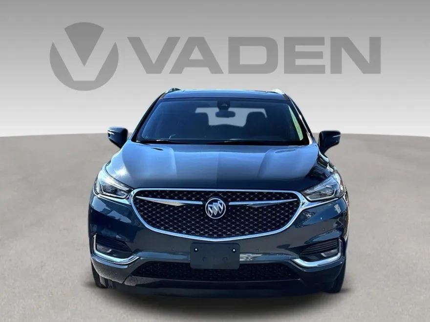 2021 Buick Enclave Avenir photo 1