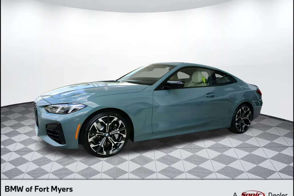 2025 Bmw 430i Coupe photo 1
