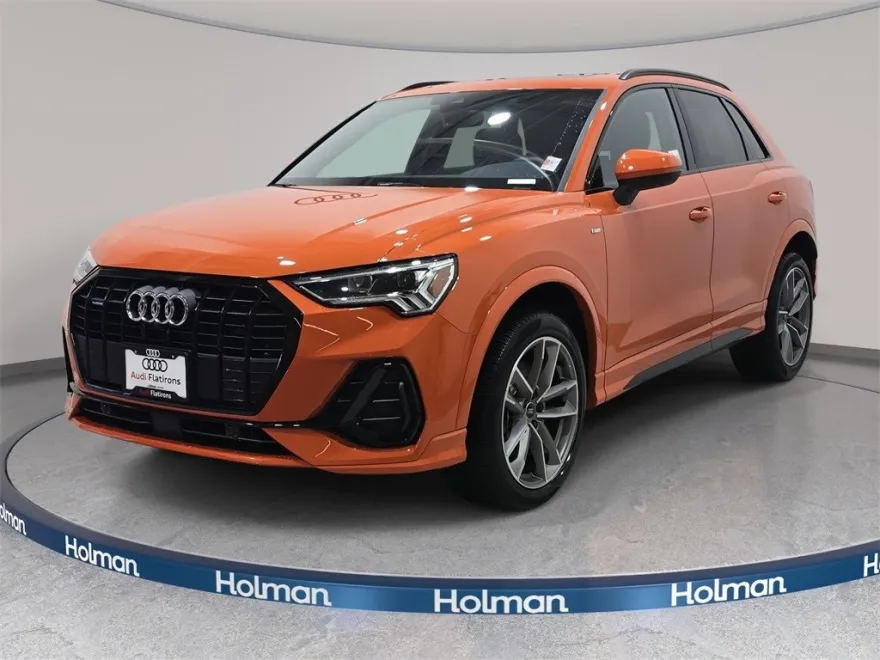 2024 Audi Q3 S line Premium Plus photo 1