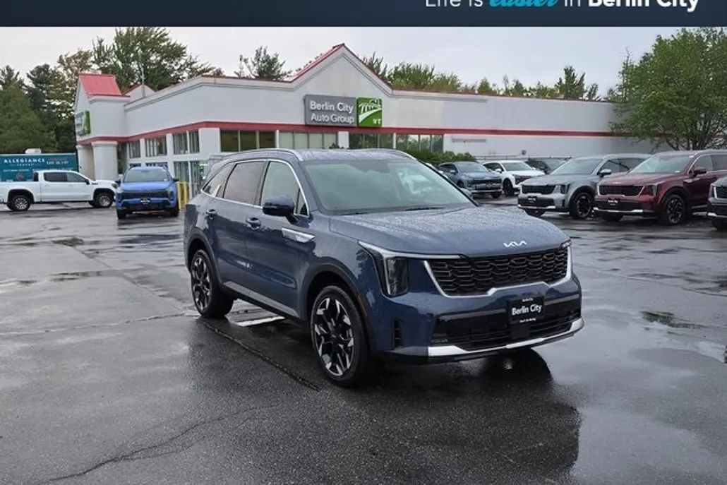 2026 Kia Sorento EX photo 1