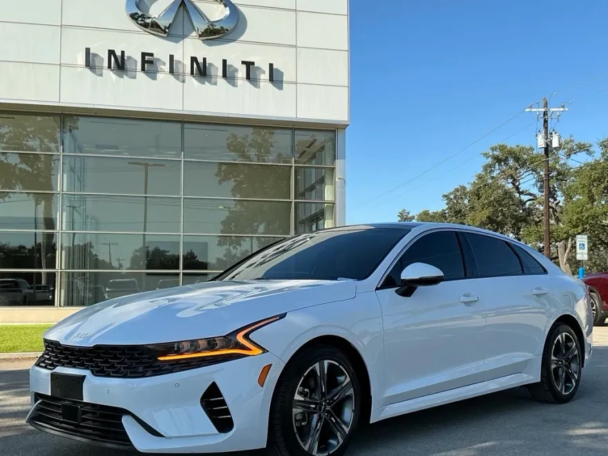 2024 Kia K5 EX photo 1