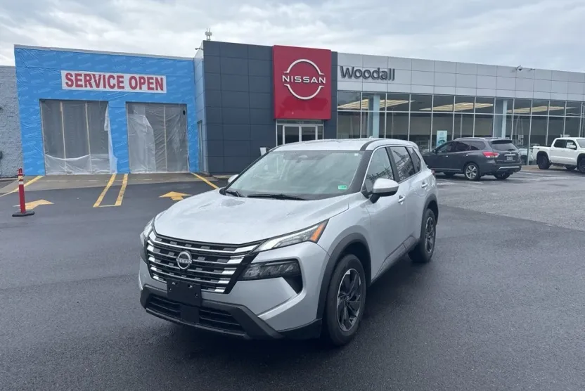 2025 Nissan Rogue SV photo 1