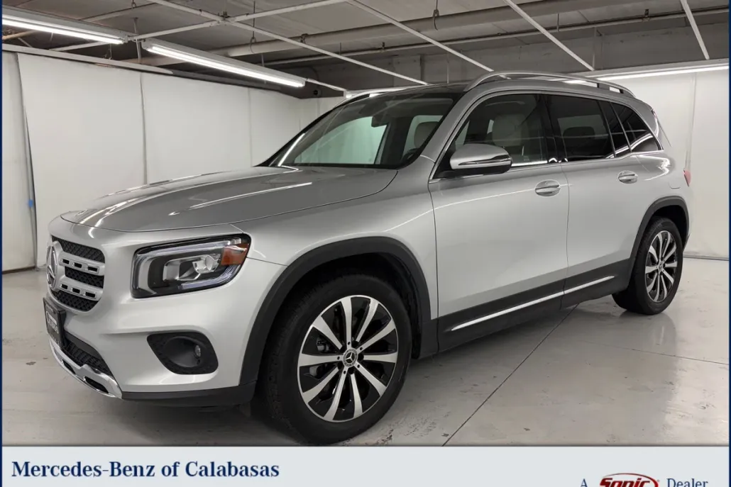 2022 Mercedes Benz GLB 250 photo 1