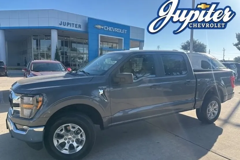 2023 Ford F-150 XLT photo 1