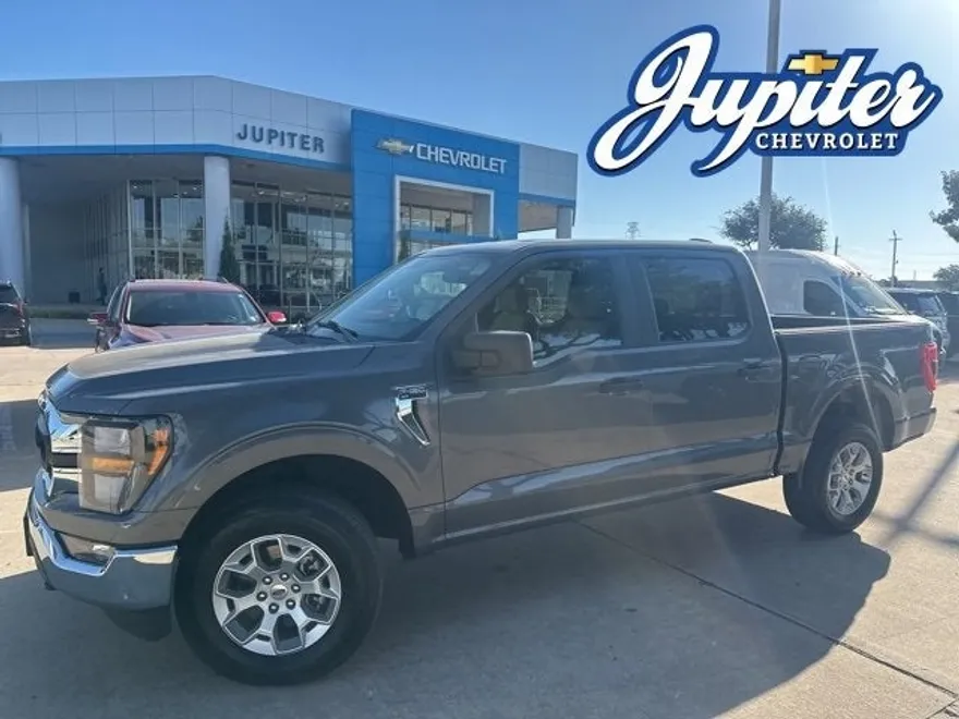 2023 Ford F-150 XLT photo 1