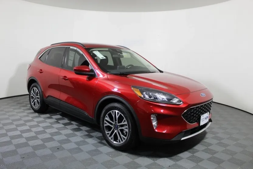 2020 Ford Escape SEL photo 1