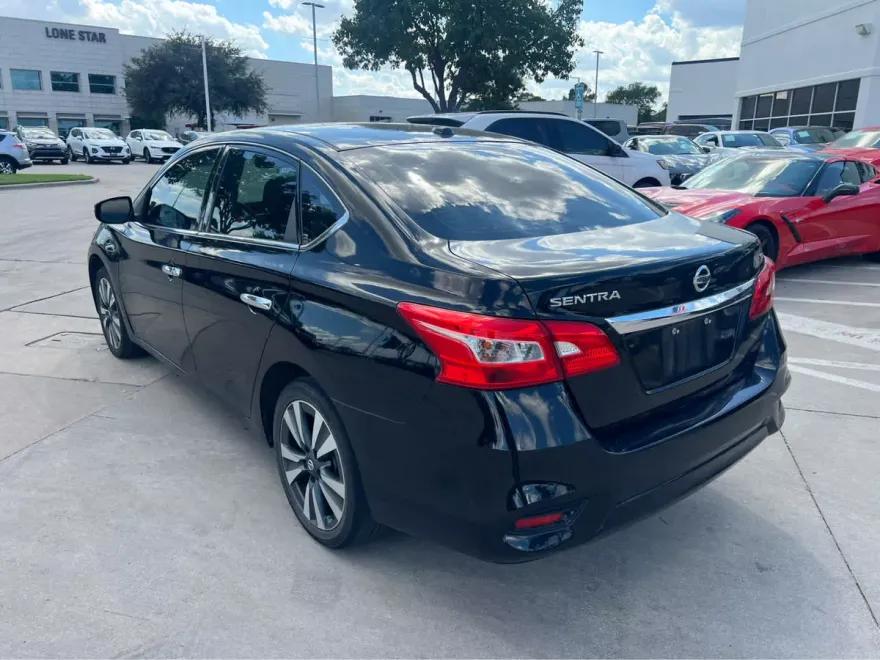 2018 Nissan Sentra SL photo 1