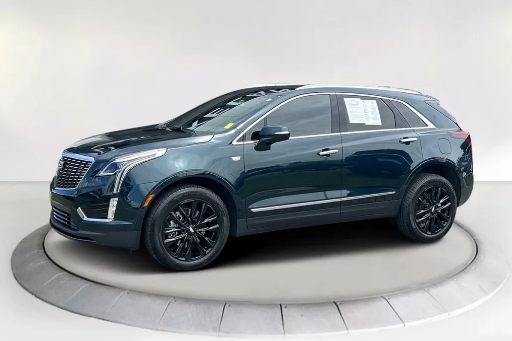 2024 Cadillac XT5 Luxury photo 1