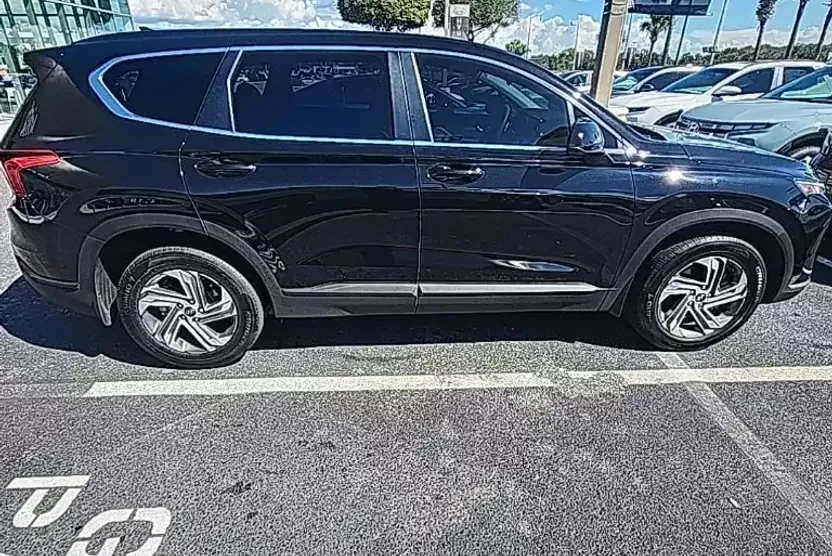 2023 Hyundai Santa Fe SE photo 1