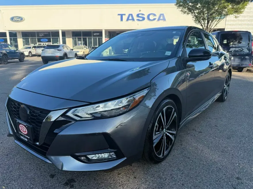 2022 Nissan Sentra SR photo 1