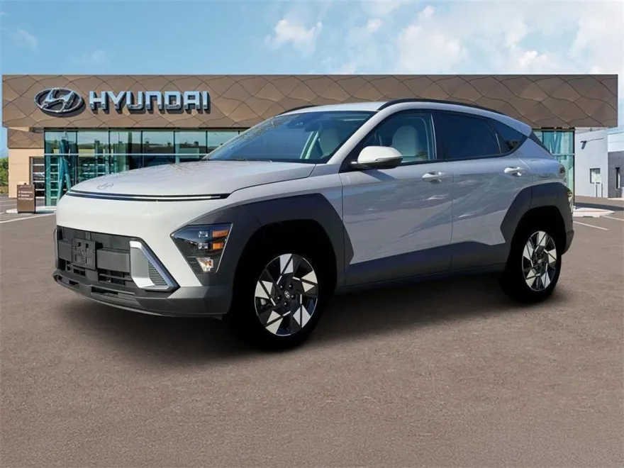 2025 Hyundai Kona SEL photo 1
