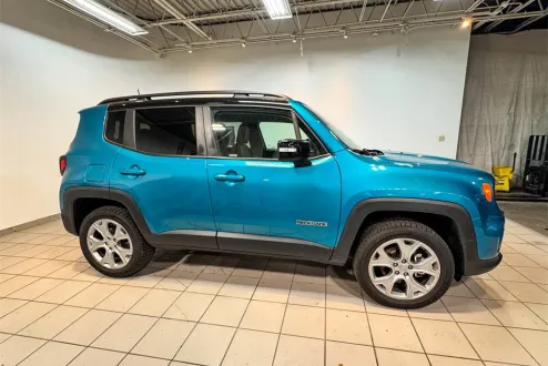 2022 Jeep Renegade Limited photo 2