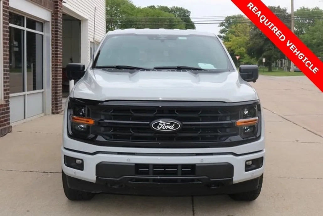 2024 Ford F-150 XLT photo 1