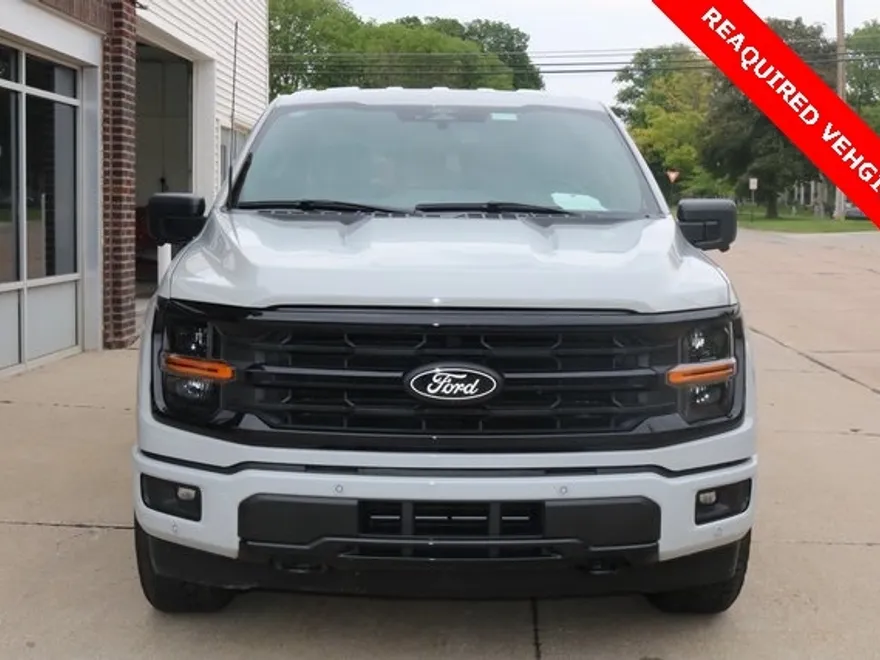 2024 Ford F-150 XLT photo 1