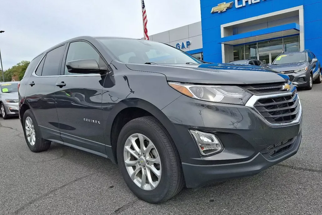2020 Chevrolet Equinox LT photo 1