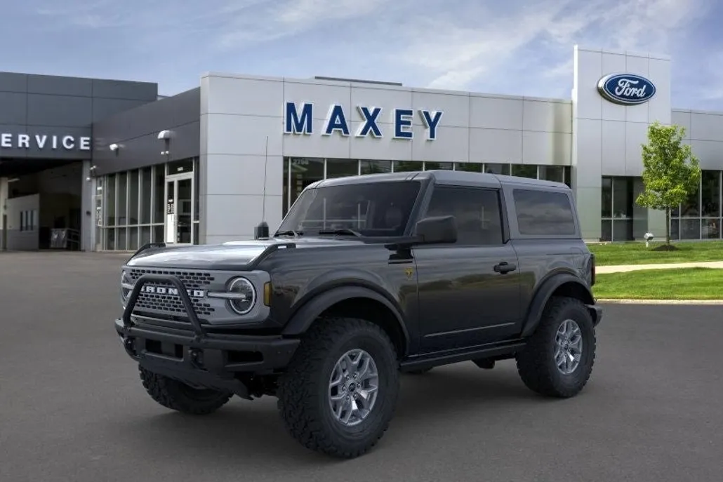 2024 Ford Bronco Badlands photo 1