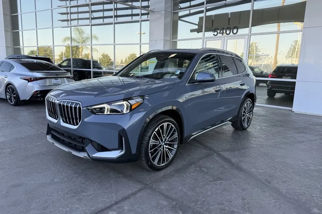 2025 Bmw X1 XDrive28i photo 1