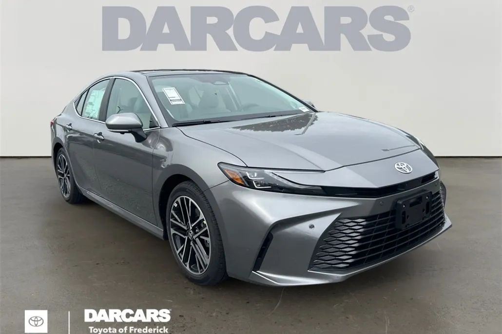 2026 Toyota Camry XLE photo 1