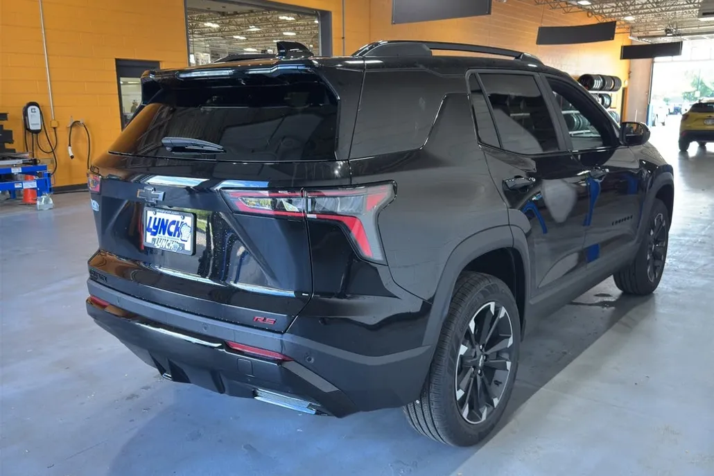 2026 Chevrolet Equinox RS photo 1