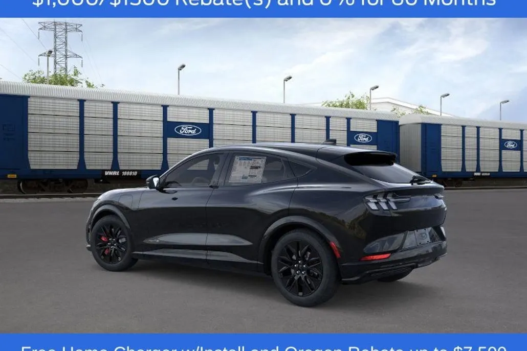2025 Ford Mustang Mach-E Premium photo 1