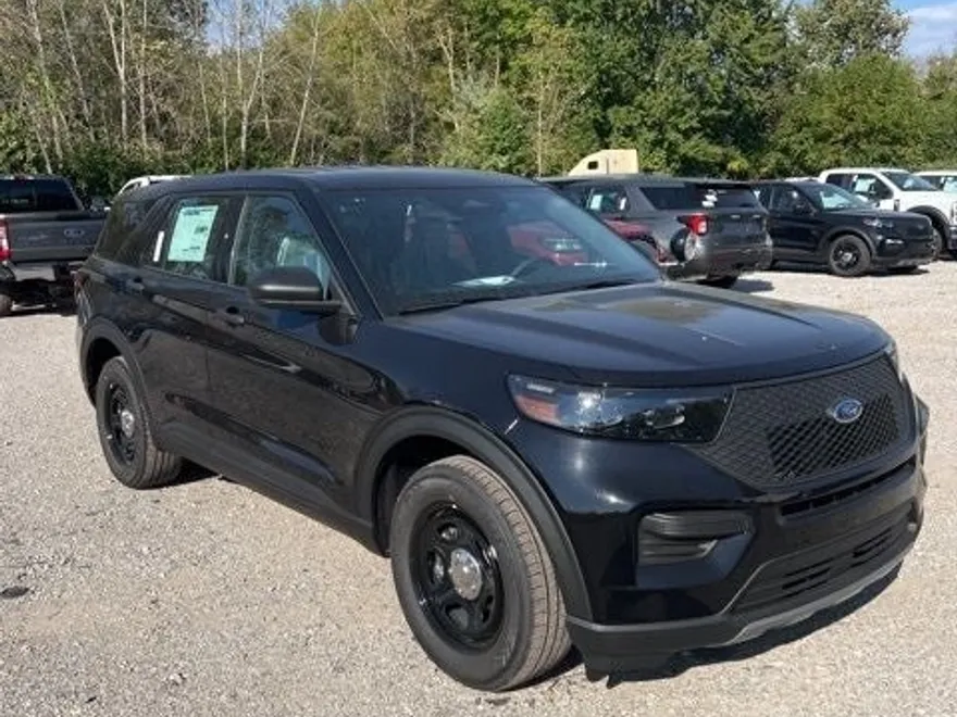 2025 Ford Explorer photo 1