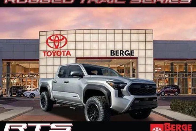 2025 Toyota Tacoma TRD Off-Road Double Cab photo 1
