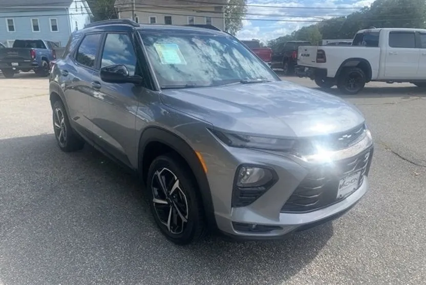 2023 Chevrolet Trailblazer RS photo 1