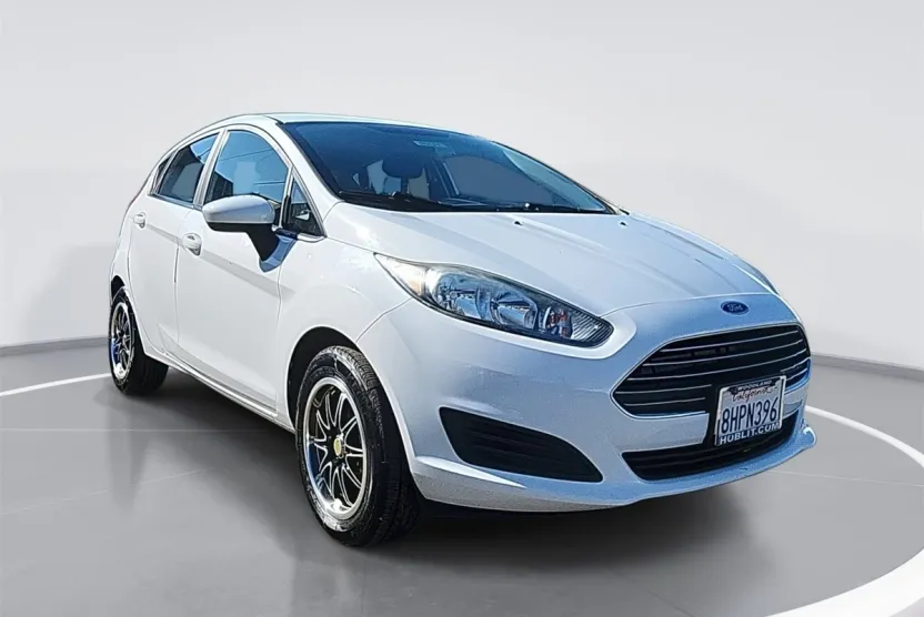 2018 Ford Fiesta S photo 1