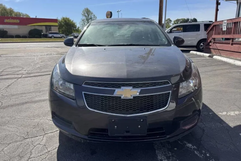2014 Chevrolet Cruze photo 1