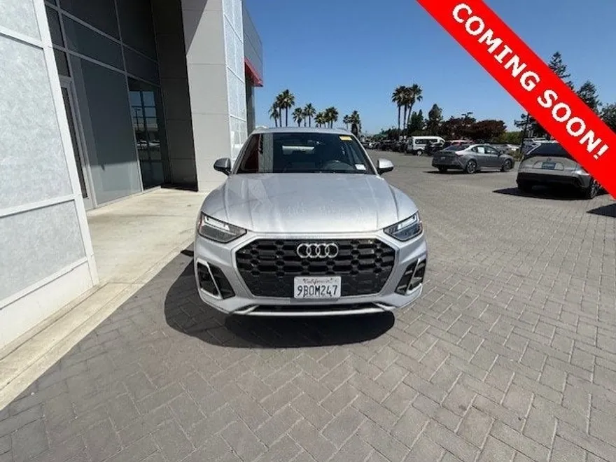 2022 Audi Q5 S line Premium 45 TFSI photo 1